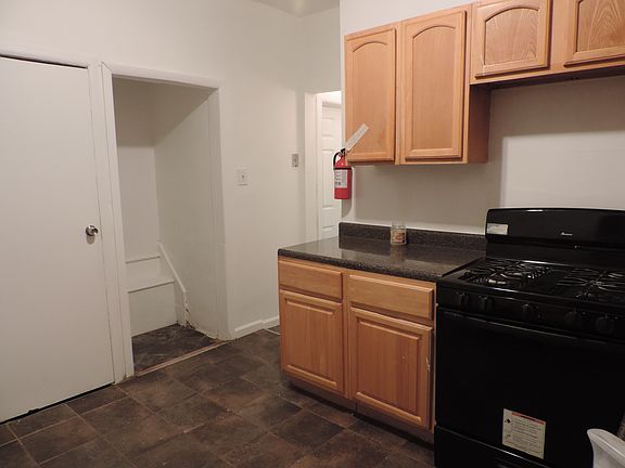 2nd image of 41 Hamilton St #1