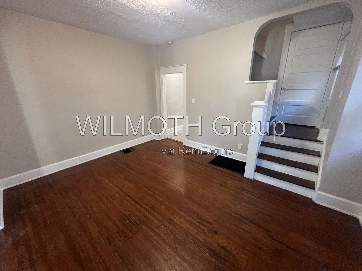 3 bed, 1.0 bath, 1200 sqft, $950 — Photo 4