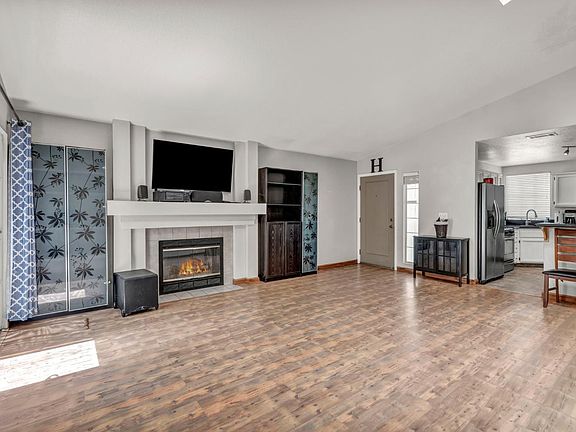 5th image of 3512 Black Eagle Dr