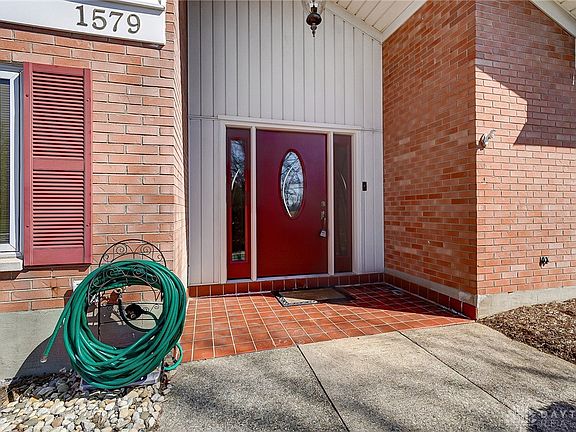 3rd image of 1579 Penbrooke Trl