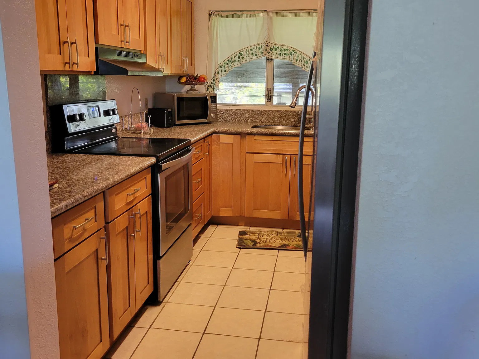 2 bed, 941 sqft, $2,600 — Photo 3