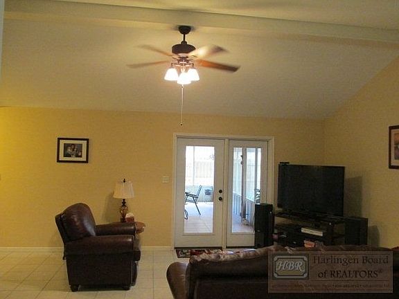 3rd image of 122 W Ebano Ct