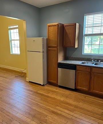 5th image of 2042 Almonaster Ave