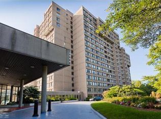 250 Hammond Pond Pkwy APT 511N, Newton, MA 02467