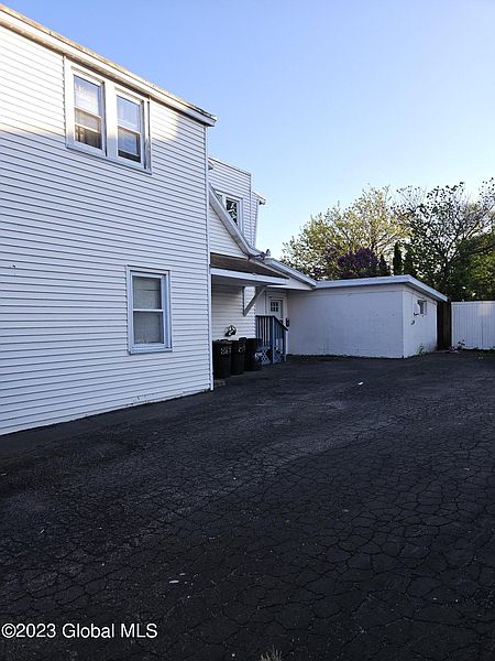 2nd image of 814 Genesee Street
