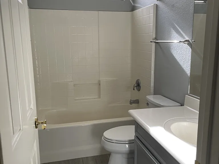 4288 E Walnut Rd — Photo 4