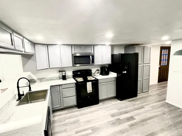 5380 League Rd, Clint, TX 79836