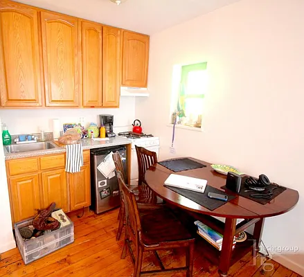 Rented by Hecht Group | media 17