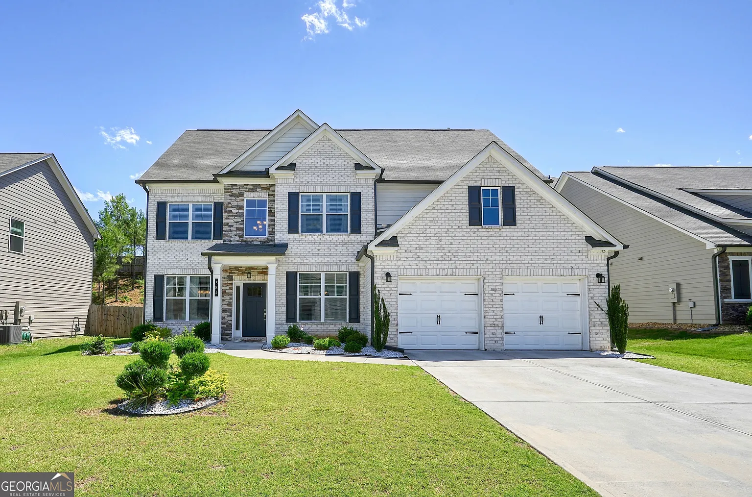 383 Crestbrook Ln photo 1