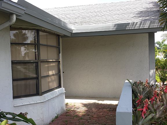 3rd image of 7301 NW 44th Pl
