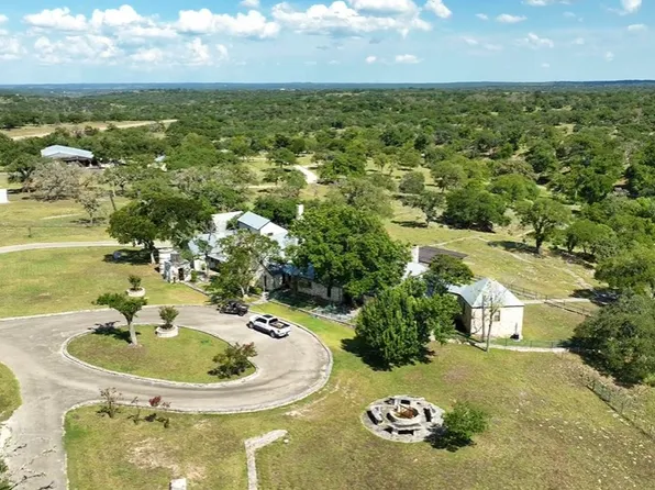 2951 Fall Creek Rd, Kerrville, TX 78028