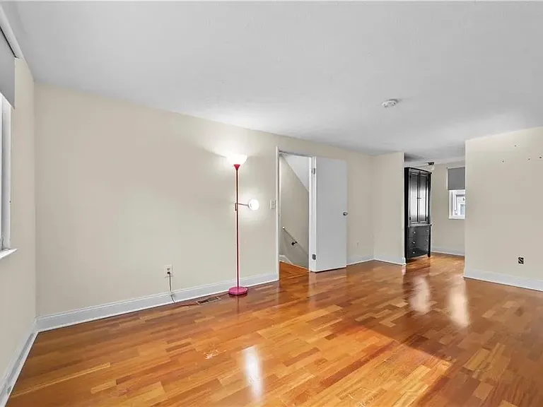 4608 Rosemear Ct — Photo 24