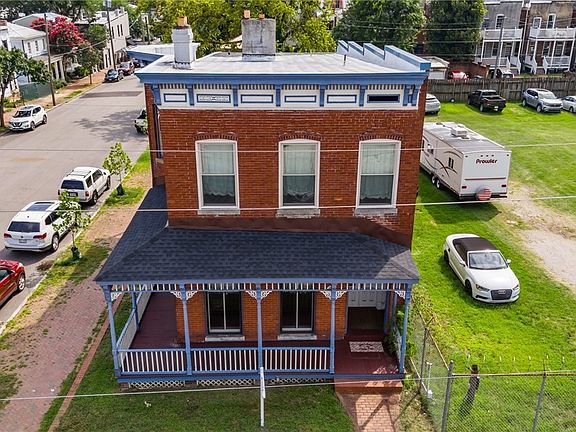 2nd image of 2719 E Marshall St