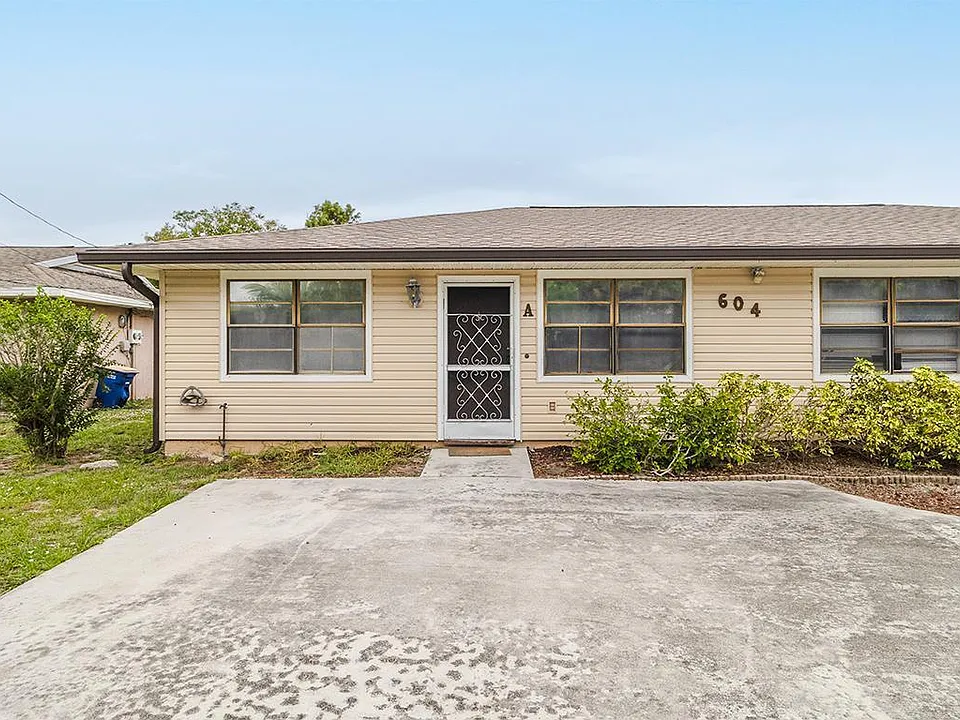 604 Roselyn Ave #A