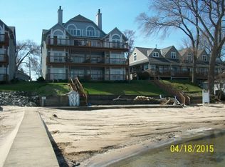 13019 W Lake Rd, Vermilion, OH 44089