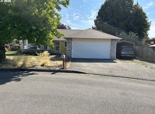 1010 NW Cazadero Ct, Estacada, OR 97023