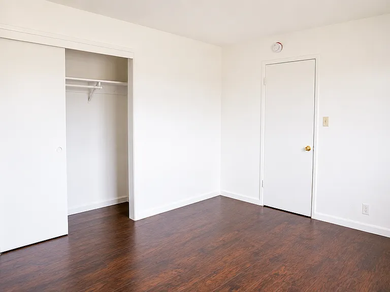9940 Walnut St — Photo 18