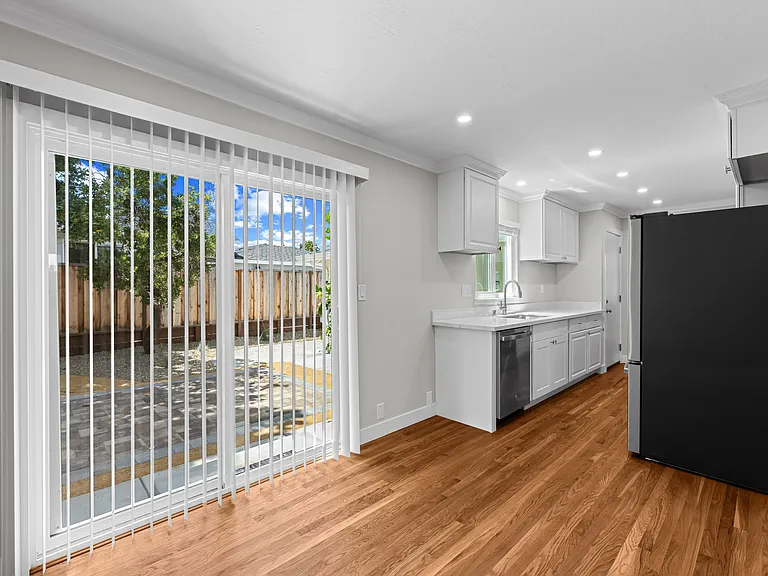 1130 S Stelling Rd — Photo 11
