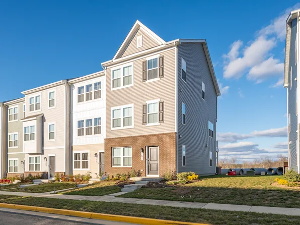 161 Swan Field Ave, Ranson, WV 25438