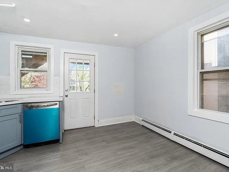 10 Lytle St #4 — Photo 13