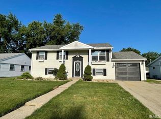 1421 Tam O Shanter Ln, Kokomo, IN