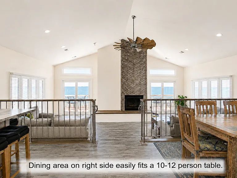 2319 Beach Castle Ln — Photo 4