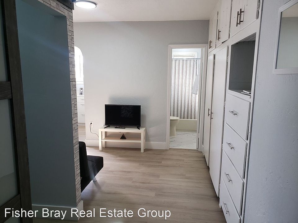 1st image of 1815 McKinley St #11770213
