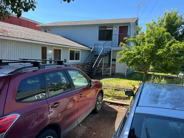 1230 SE Miller St, Portland, OR 97202
