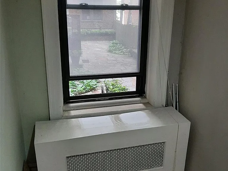 1 Hillside Ave #1A — Photo 18