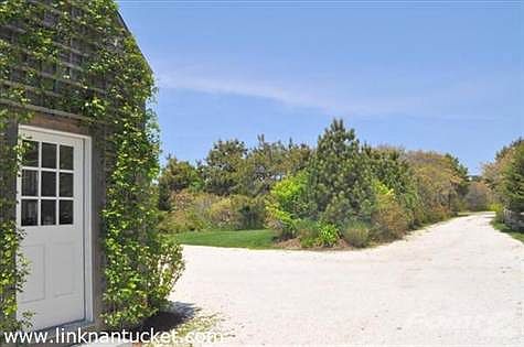 Workshop driveway