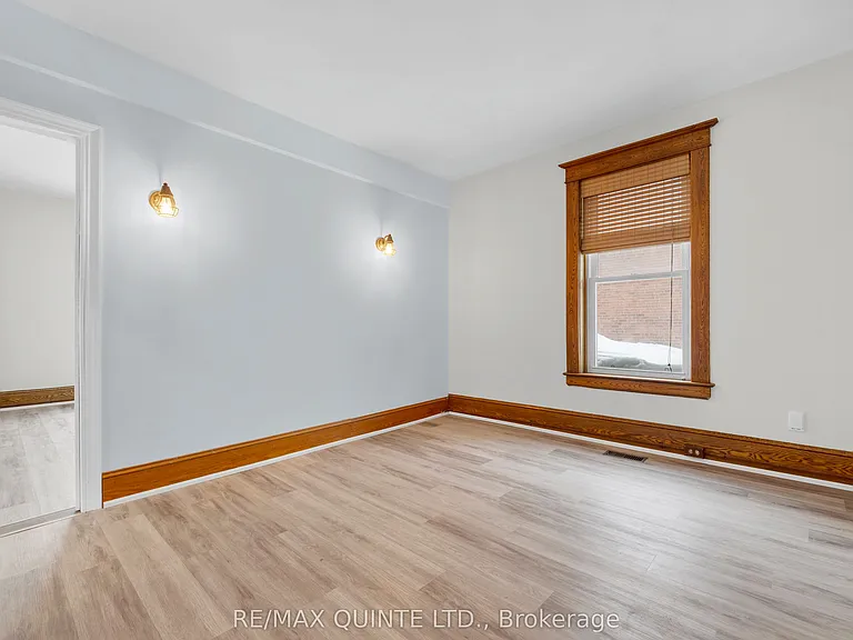 185 Foster Ave — Photo 5