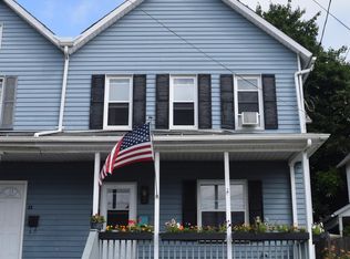 13 E Applegate Ave, Pen Argyl, PA 18072