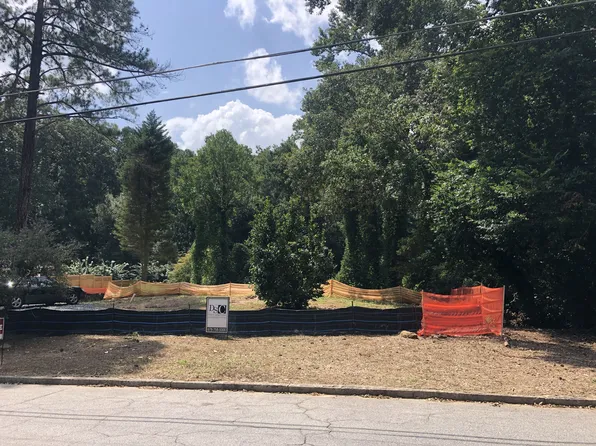 3219 Rockingham Dr NW, Atlanta, GA 30327