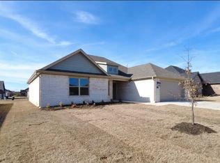 1035 Maple View St, Tontitown, AR 72762