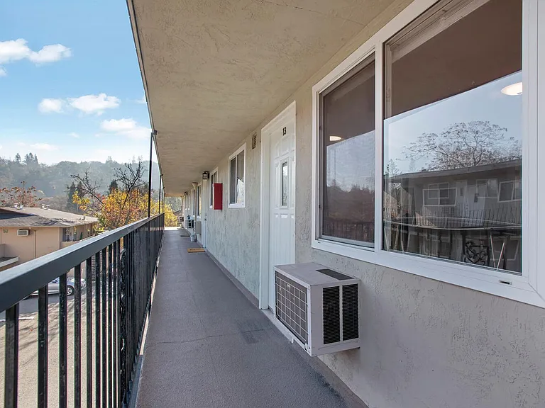 3663 Mt. Diablo Blvd. — Photo 5