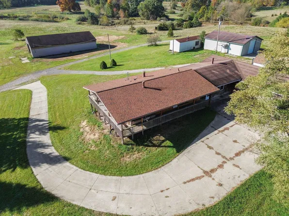 11253 Phal Rd, Grass Lake, MI 49240
