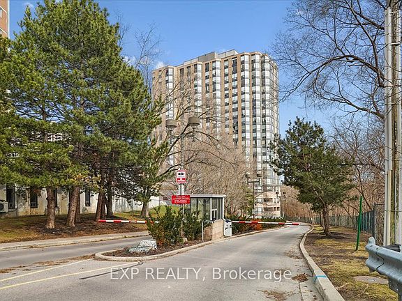 2nd image of 3 Hickory Tree Rd #802