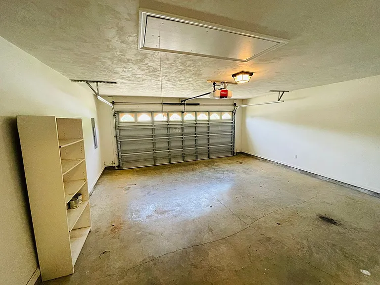 2031 Sunny Dale Dr — Photo 33