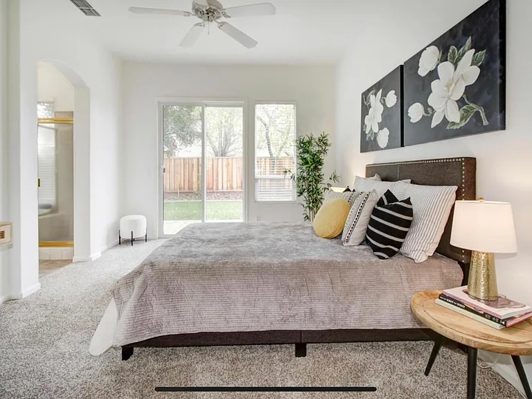5808 Laurel Cove Ct — Photo 16