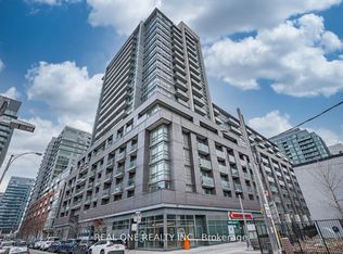 68 Abell St #846, Toronto, ON M6J 0B1