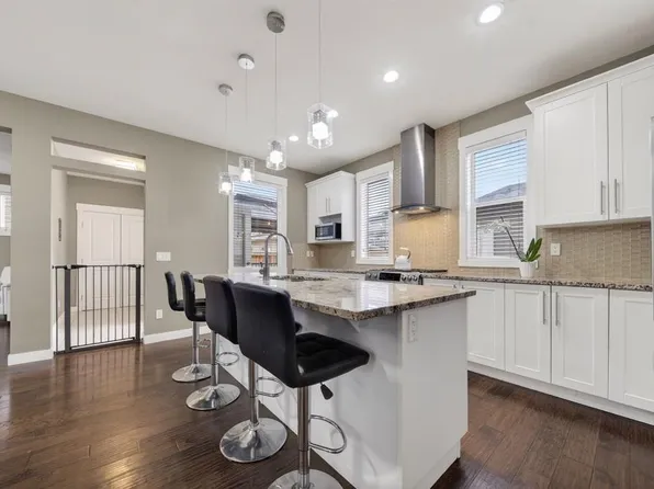 229 S Rainbow Falls Gln, Chestermere, AB T1X 0S6