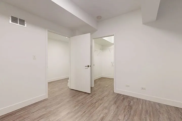 5474-5480 S. Hyde Park Boulevard — Photo 74