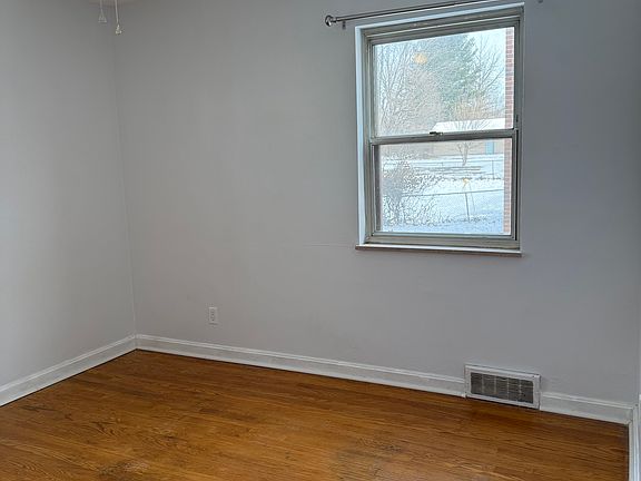 3rd image of 4212 North Ave Unit 1