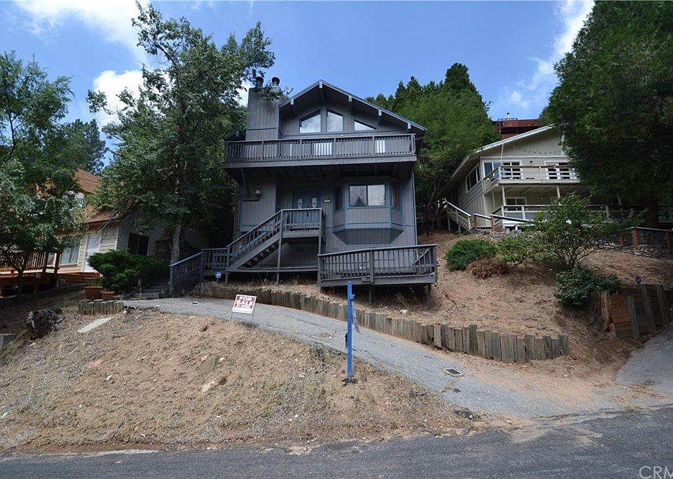 1st image of 713 Berne Dr