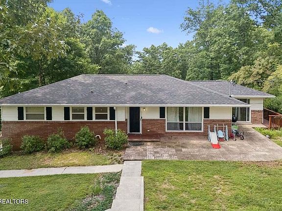 3rd image of 103 Morgan Rd