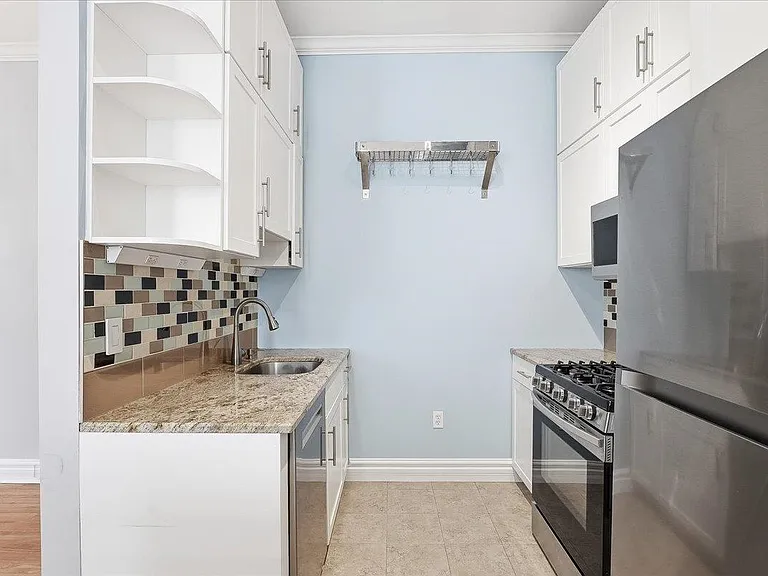 818 Jefferson St #3B — Photo 6