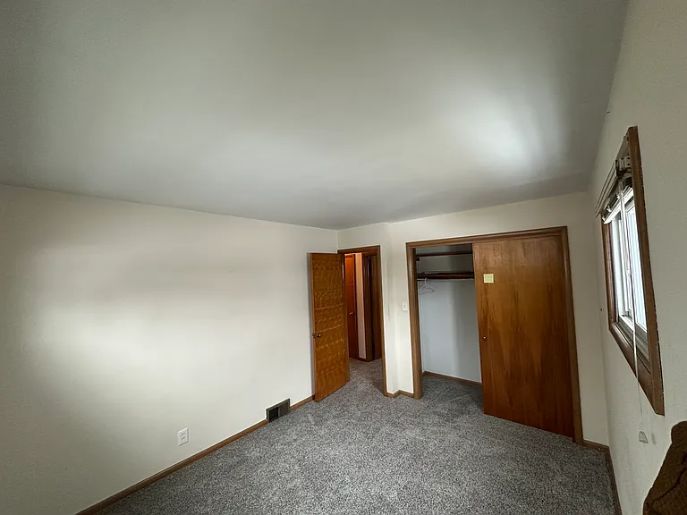5670 Cherokee Dr — Photo 8
