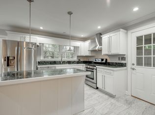 616 Miles Rd, Signal Mountain, TN 37377