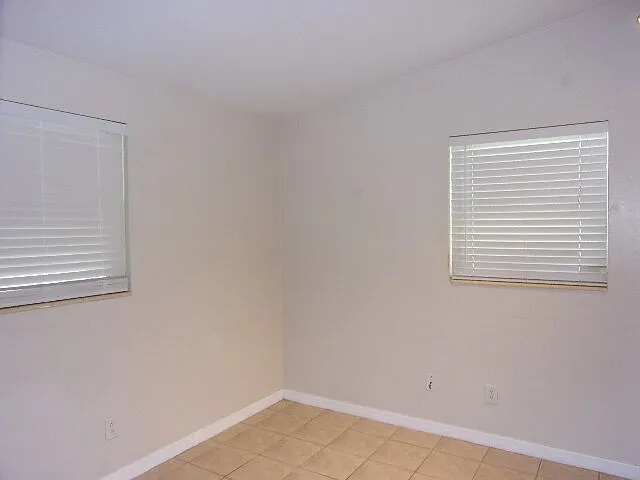 3021 Balfour Ave — Photo 7