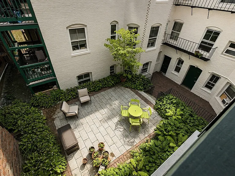 35 Lee St #11 — Photo 6